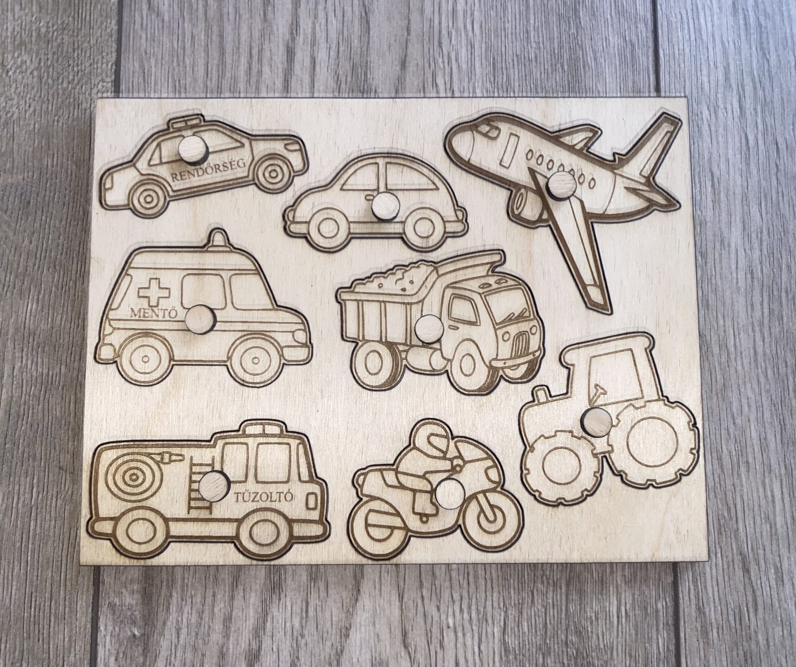 Fa járműves formaillesztő puzzle – 20×15 cm