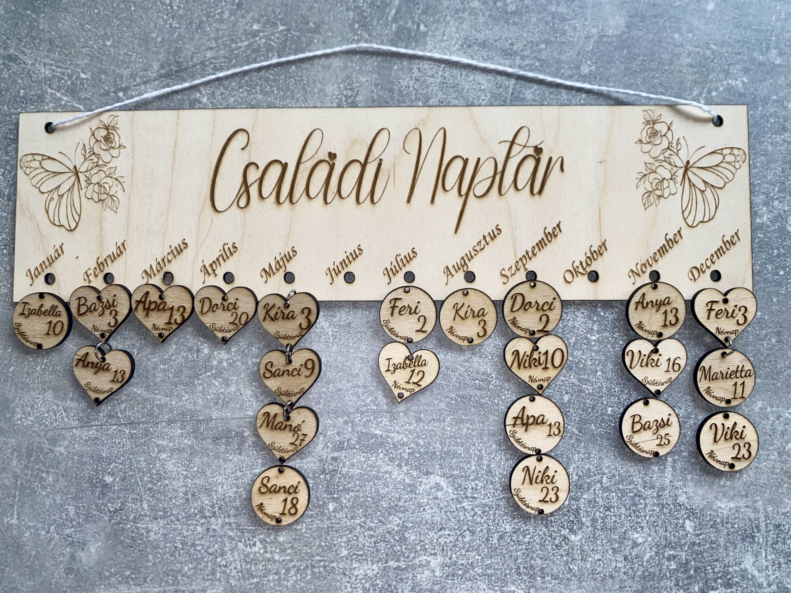 Személyre szabott öröknaptár – családi dátumok stílusosan