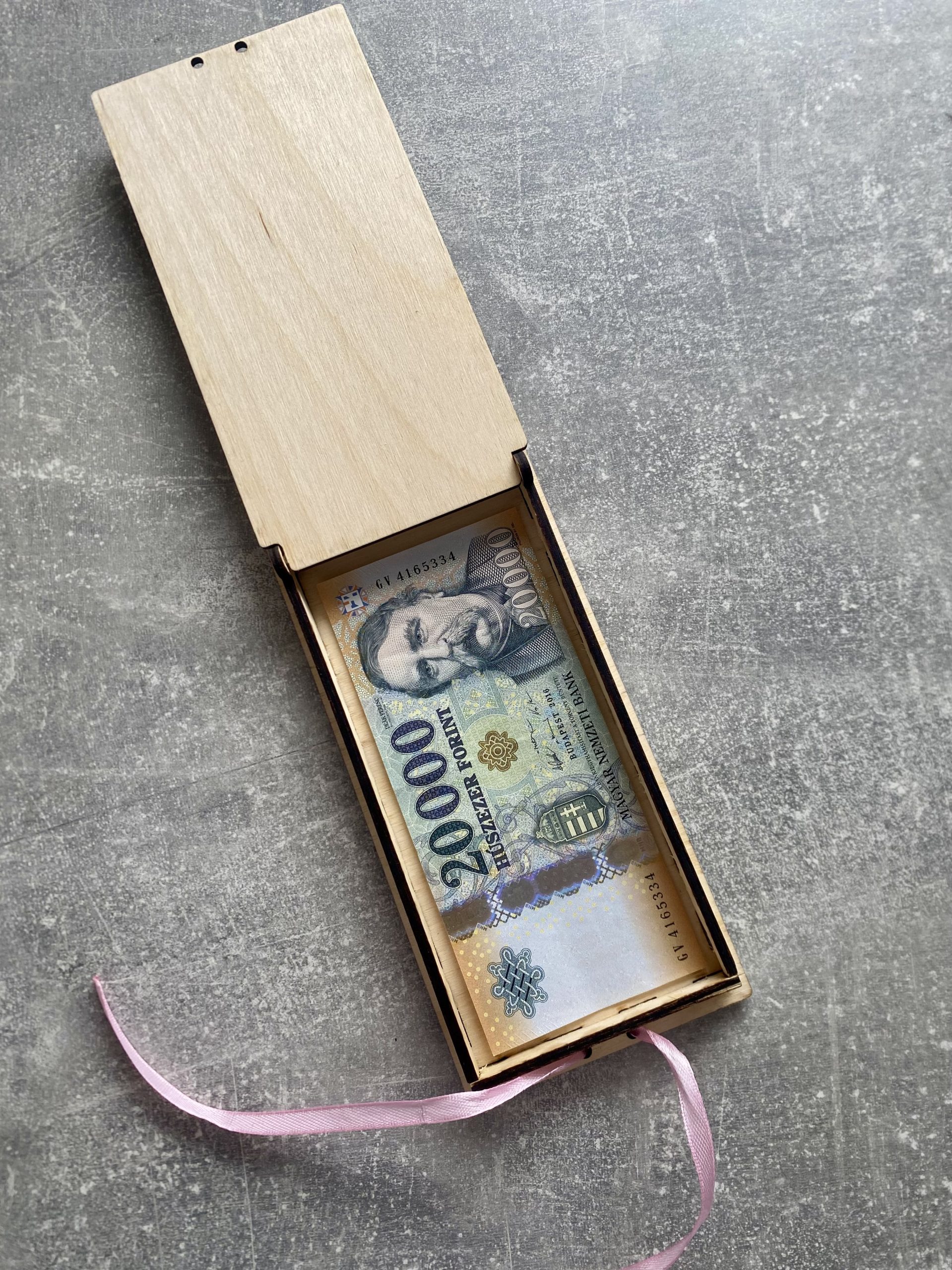 Ballagási pénzátadó fa tábla – egyedi és emlékezetes ajándék ballagásra 🎓🌿 - Image 4